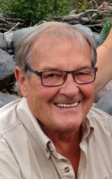 Robert "Bob" John Kubik